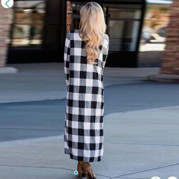 Plaid Long Sleeved Cardigan Jacket - Picture 2 of 5